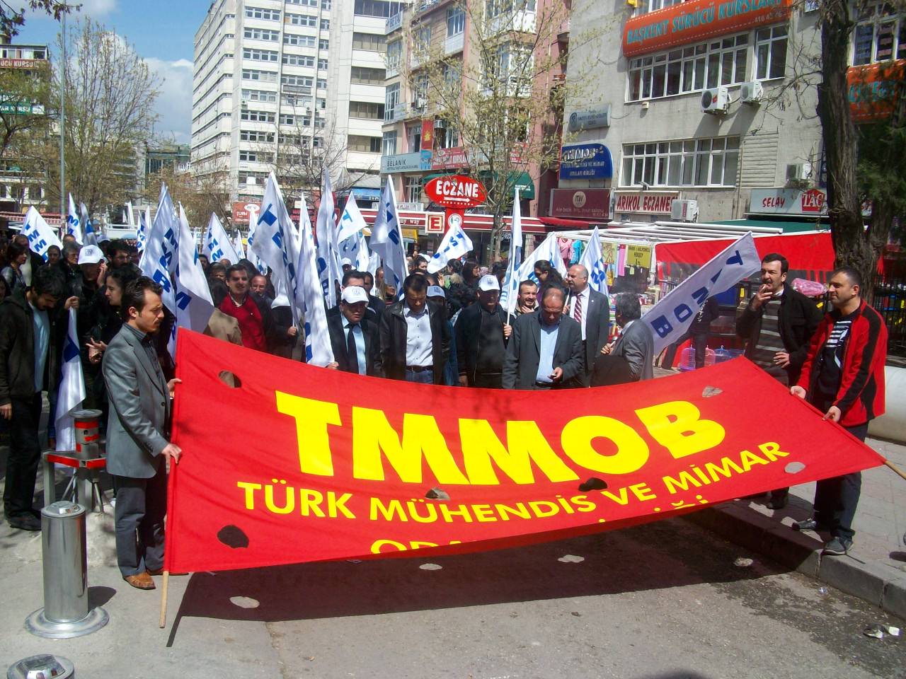 TEKEL İŞÇİLERİNE DESTEK