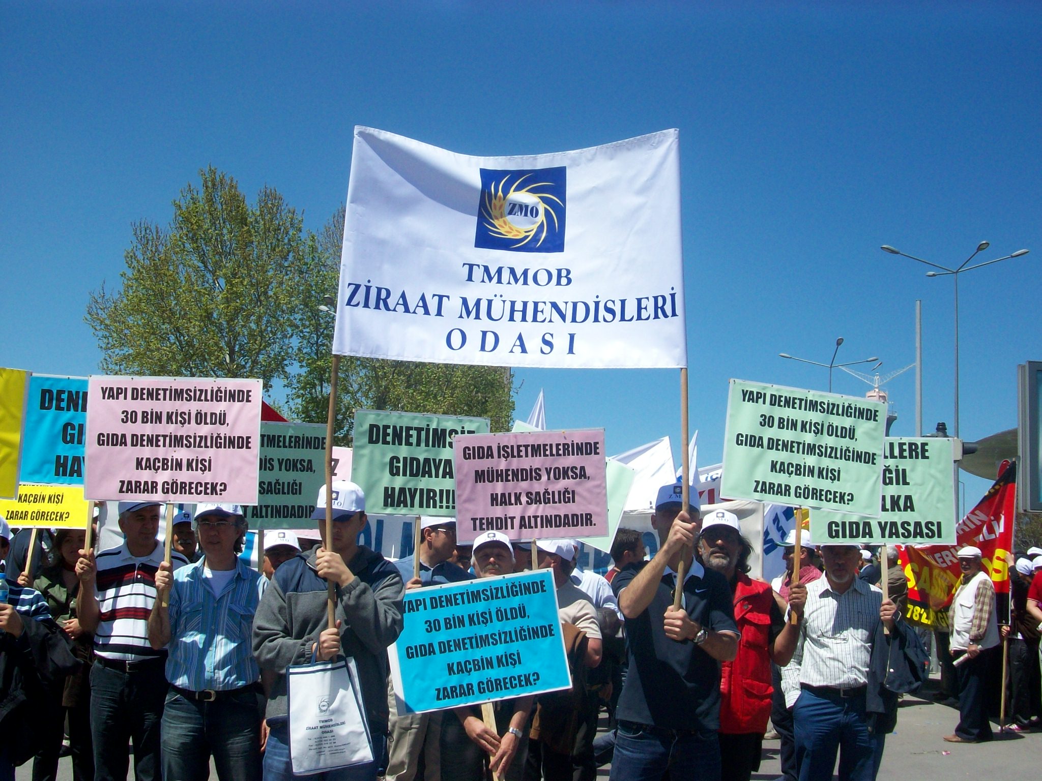 1 MAYIS'I KUTLADIK!