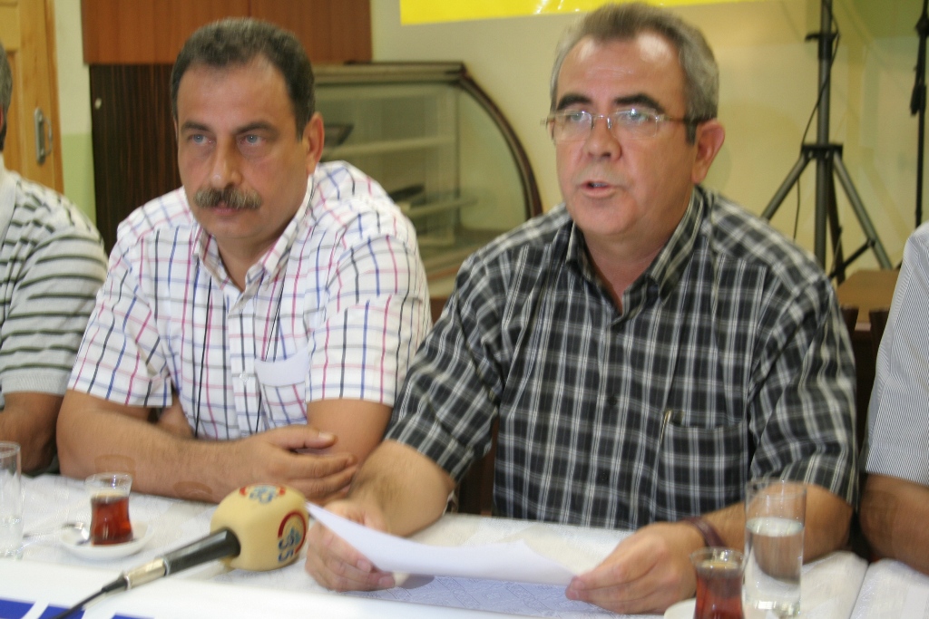 İZMİR İKK BASIN TOPLANTISI: GENÇ-İMO ÜYELERİMİZİN GÖZALTINA ALINMASINI KINIYORUZ !