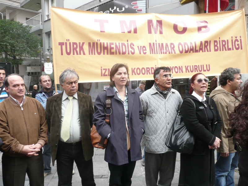 "TMMOB, KRİZE, AKP'YE, GERİCİLİĞE, NEOLİBERALİZME, IRKÇILIĞA KARŞI SOKAKTA SÖZÜNÜ SÖYLÜYOR’’ BASIN AÇIKLAMASINA KATILDIK.