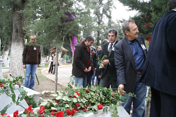AKIN ÖZDEMİR MEZARI BAŞINDA ANILDI