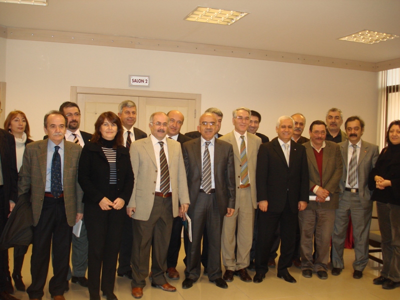 BASKILAR VE TEHDİTLER BİZİ YILDIRAMAZ