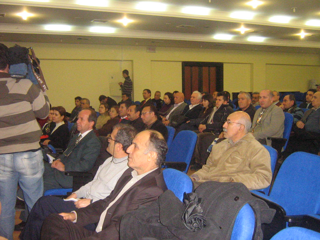 "GENETİĞİ DEĞİŞTİRİLMİŞ ÜRÜNLER VE YAŞAM RİSKLERİ" KONFERANSI