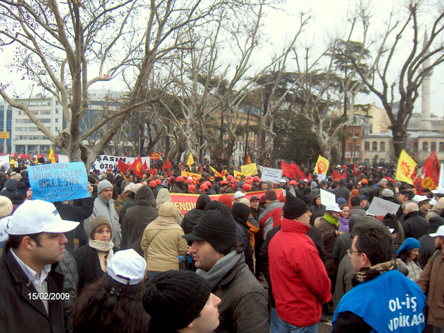 EMEK VE DEMOKRASİ MİTİNGİ KADIKÖY'DE YAPILDI
