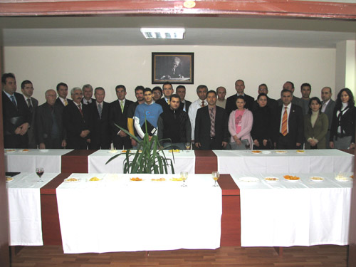 TARIM MAKİNALARI EĞİTİMİNE KATILANLARA TÖRENLE SERTİFİKALARI VERİLDİ