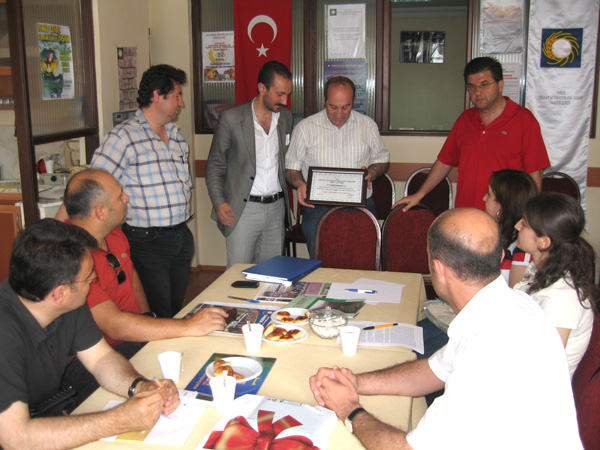 ŞUBE BAŞKANIMIZA FAHRİ ÜYELİK ÜNVANI VERİLDİ