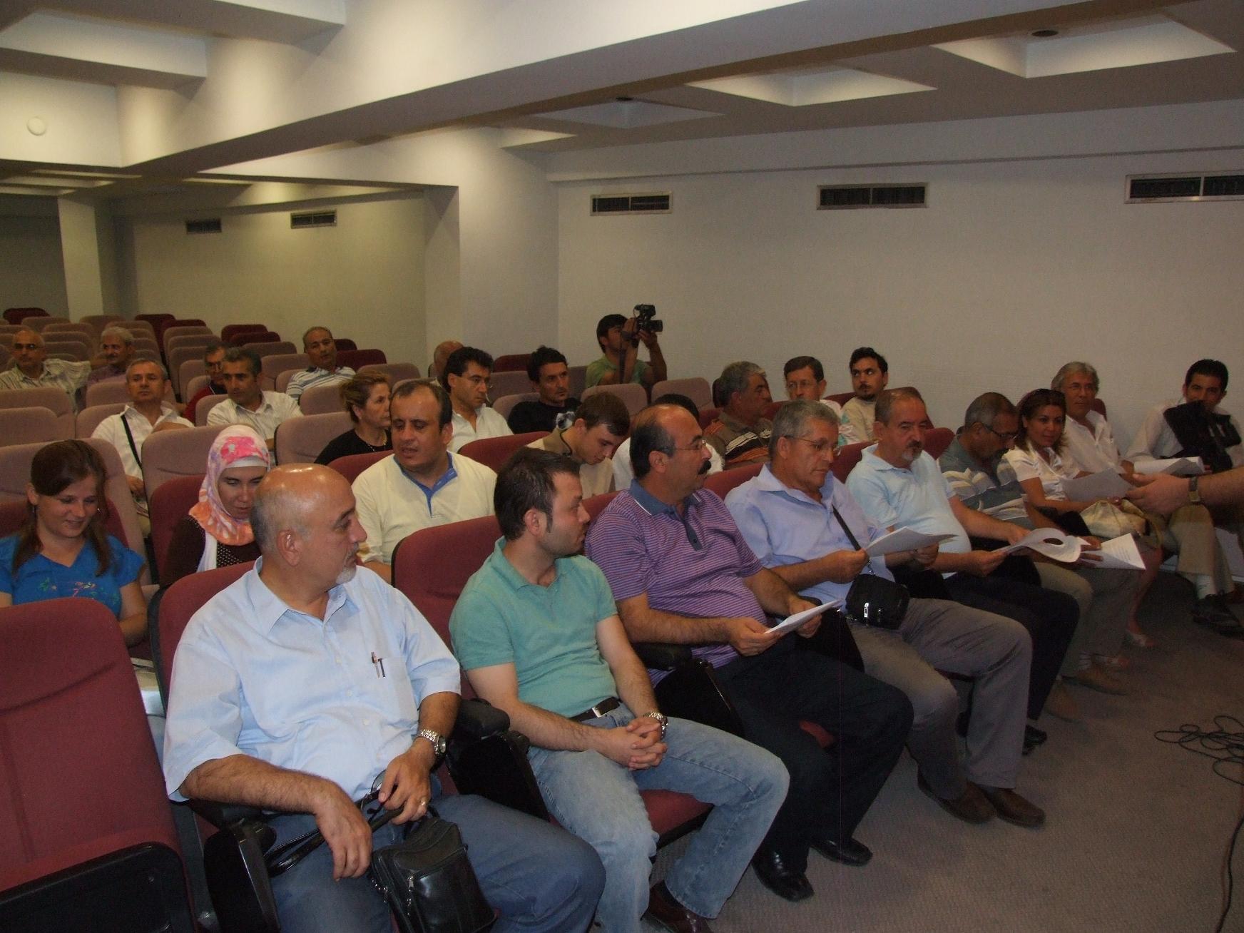 "SAĞLIK VE GIDA GÜVENLİĞİMİZ İÇİN GDO'LU ÜRÜNLERİN ÜRETİMİNE VE TÜKETİMİNE HAYIR!"