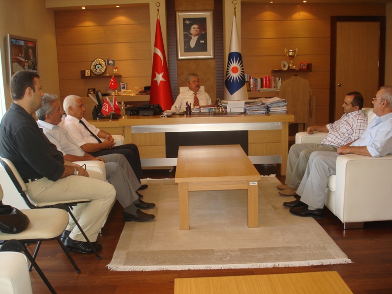 ZİRAİ İLAÇ BAYİLERİ İLE BİRLİKTE BÜYÜKŞEHİR BELEDİYE BAŞKANINI ZİYARET ETTİK.