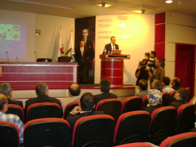 DÜNYA GIDA GÜNÜ NEDENİYLE KONFERANS DÜZENLEDİK