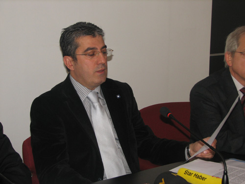 BASIN TOPLANTISI: BİYOGÜVENLİĞİMİZ TEHLİKEDE! GDO’LARIN TİCARETİ SERBEST BIRAKILDI !
