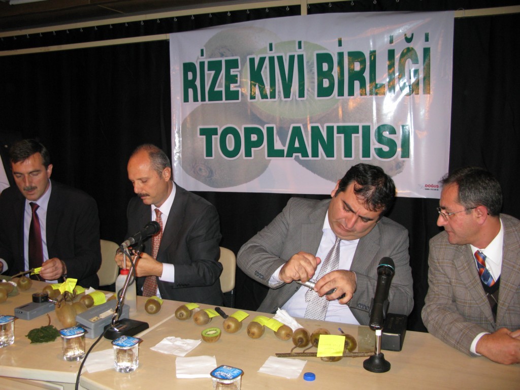 KİVİ BİRLİĞİ TOPLANTISI