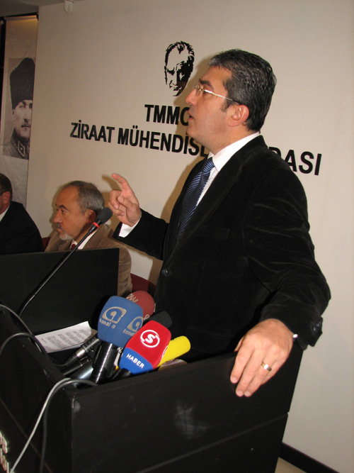 BASIN TOPLANTISI : GDO YÖNETMELİĞİNİN YÜRÜRLÜĞÜ DURDURULDU !..