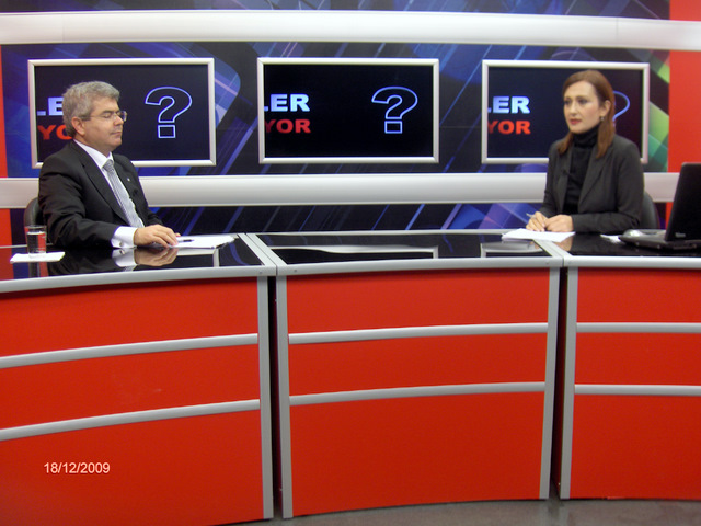 ULUSAL KANAL: "NELER OLUYOR"