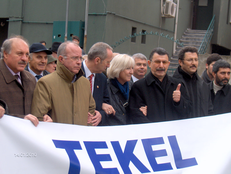 CEVİZLİ TEKEL İŞÇİLERİNE DESTEK ZİYARETİ