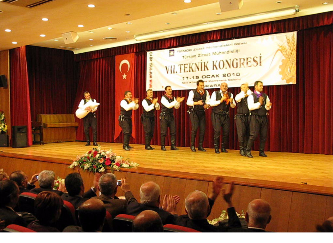 HALK OYUNLARI GÖSTERİSİ