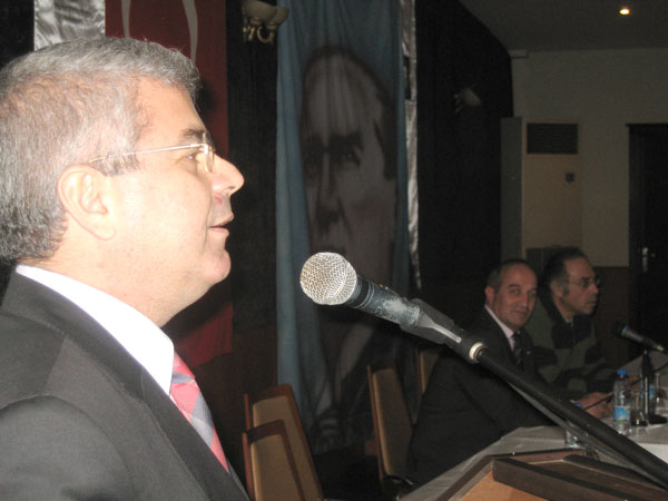 PANEL: GENETİĞİ DEĞİŞTİRİLMİŞ ORGANİZMALAR SORUN MU ÇÖZÜM MÜ?