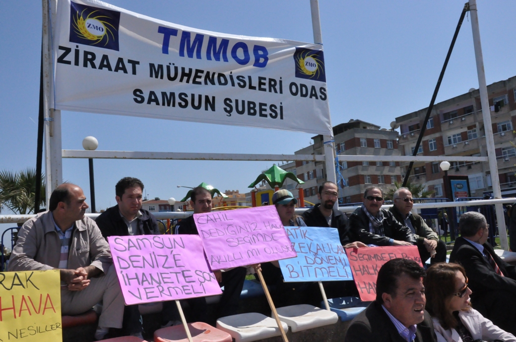 AKARYAKIT TESİSİNE KARŞI MİTİNG