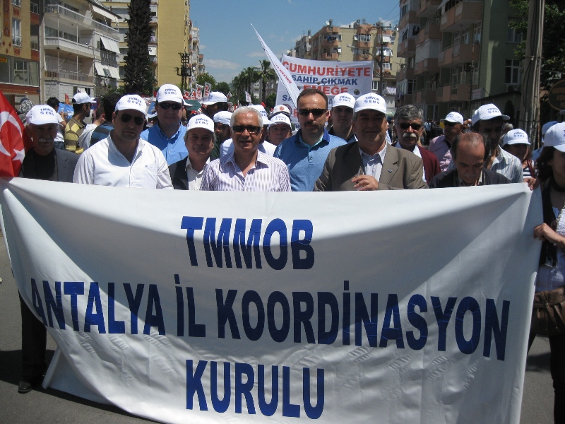 1 MAYISTA ALANLARDAYDIK