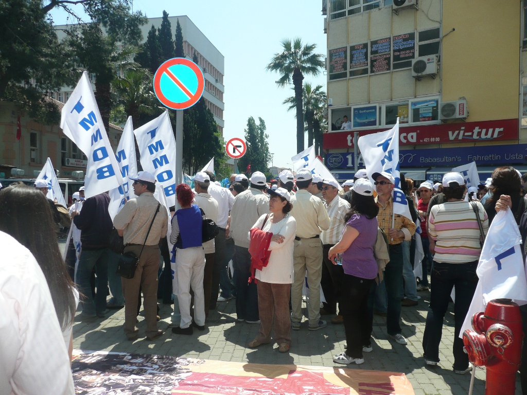 1 MAYIS'TA GÜNDOĞDU MEYDANINDAYDIK