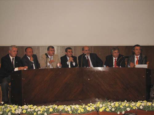 PANEL: KIRMIZI ET BUNALIMI