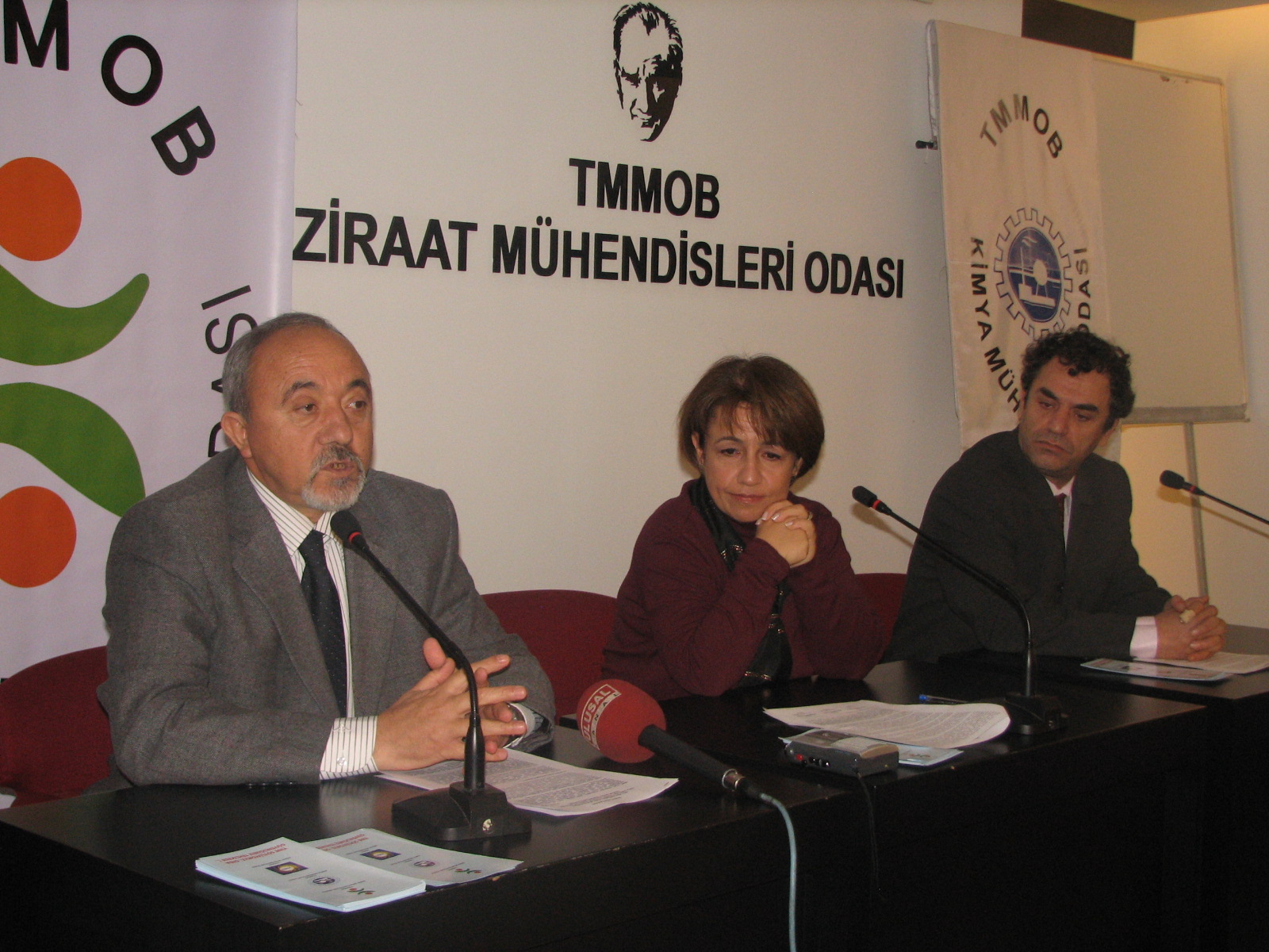 BİZ SÖYLEMİŞTİK, YİNE SÖYLÜYORUZ: HALK SAĞLIĞI TEHDİT ALTINDA, İŞSİZLİK ARTIYOR; ÇÖZÜM DEĞİL SORUN ÜRETİLİYOR!..