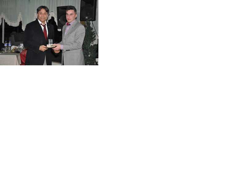 ŞUBE BAŞKANIMIZ 2010 YILI ÇEVRE ÖDÜLÜNÜ ALDI