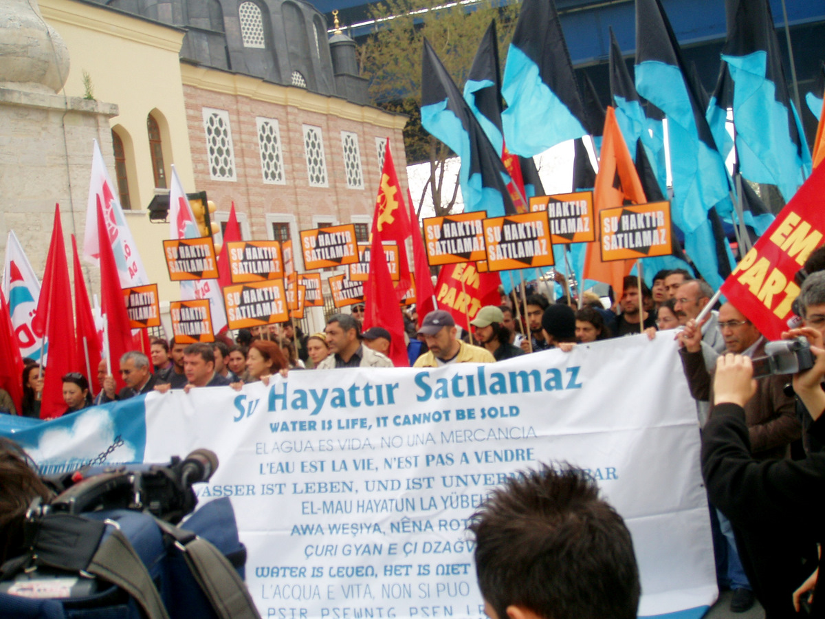 İSTANBUL ULUSLARARASI SU FORUMU PROTESTO EDİLDİ