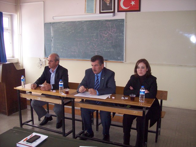 BAHÇE BİTKİLERİ BÖLÜMÜ ÖĞRENCİLERİNE SEMİNER