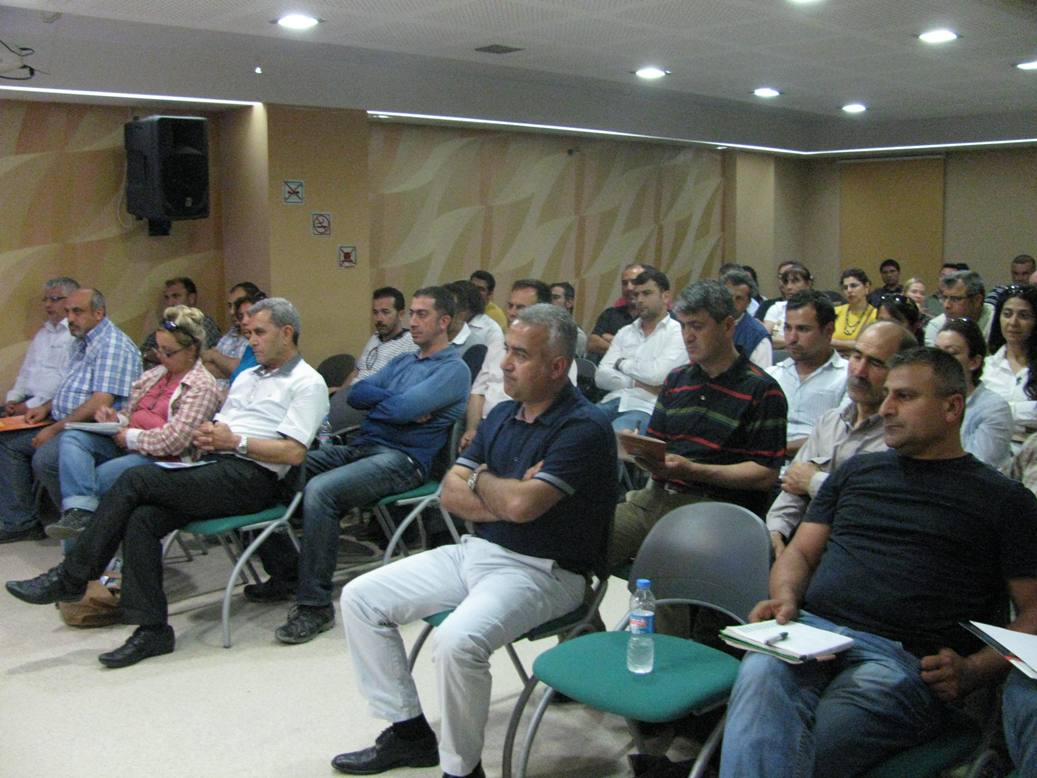 TURUNÇGİLDE UNLU BİT ZARARLISI SEMİNERİ