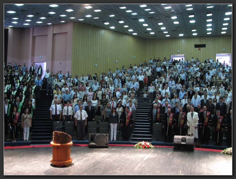 ULUDAĞ ÜNİVERSİTESİ ZİRAAT FAKÜLTESİ YENİ MEZUNLARINI VERDİ