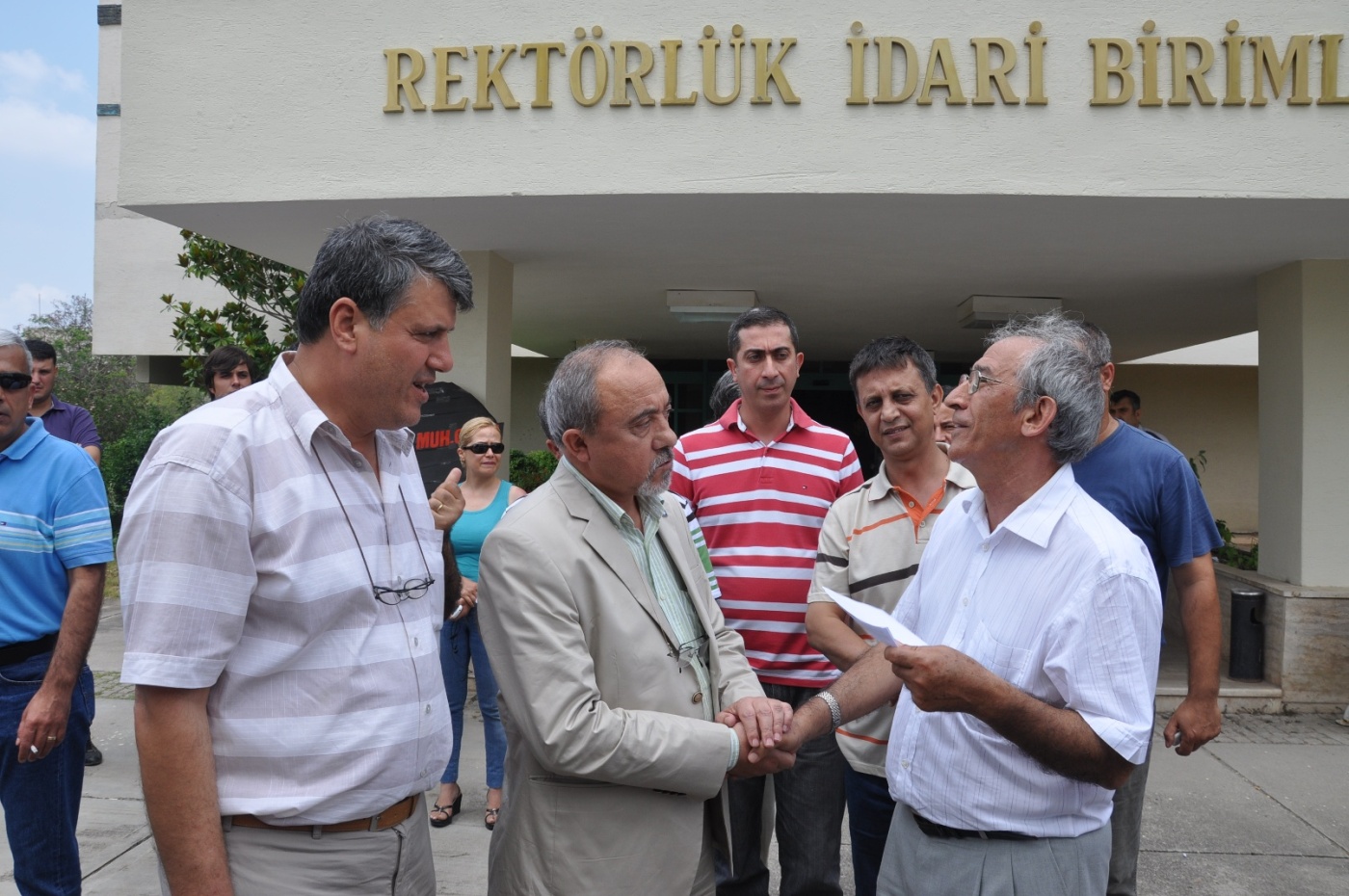 ÇUKUROVA ÜNİVERSİTESİ’NE SİYAH ÇELENK