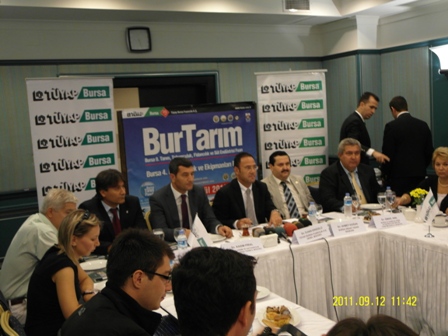 BURTARIM 2011, BURSA 9. TARIM, TOHUMCULUK, FİDANCILIK VE SÜT ENDÜSTRİSİ FUARI İLE BURSA 4. HAYVANCILIK VE EKİPMANLARI FUARI  