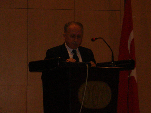 KONFERANS: YAĞLI BİTKİLER ÜRETİMİNDEKİ GELİŞMELER 