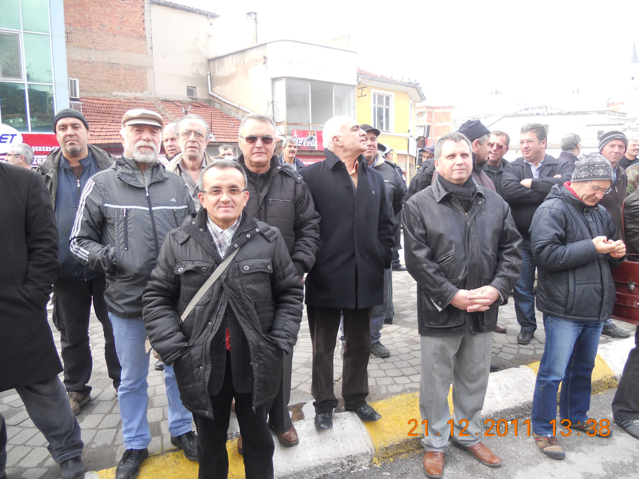 KIRKLARELİ`NDE İŞ BIRAKMA EYLEMİNE DESTEK