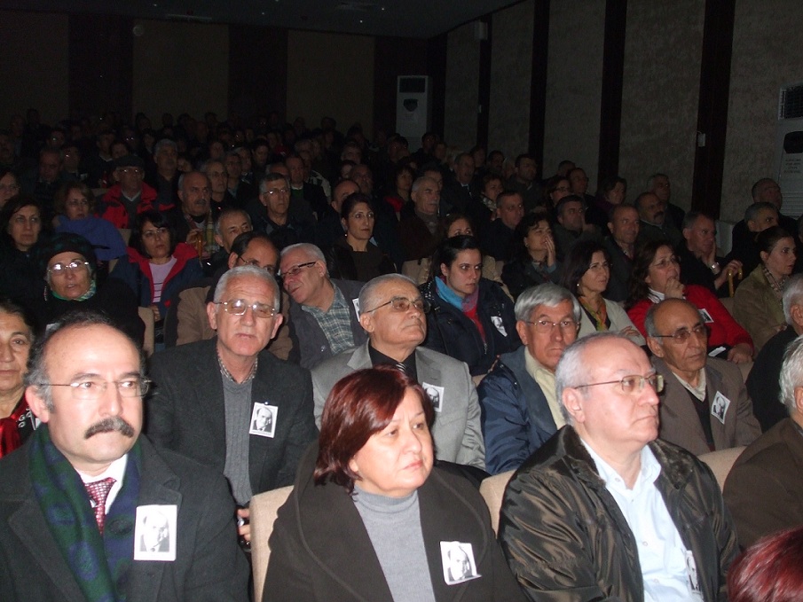 UĞUR MUMCU`YU UNUTMADIK!