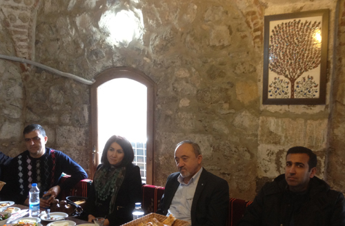 DİYARBAKIR ŞUBE YÖNETİMİ VE DELEGELERLE TOPLANTI