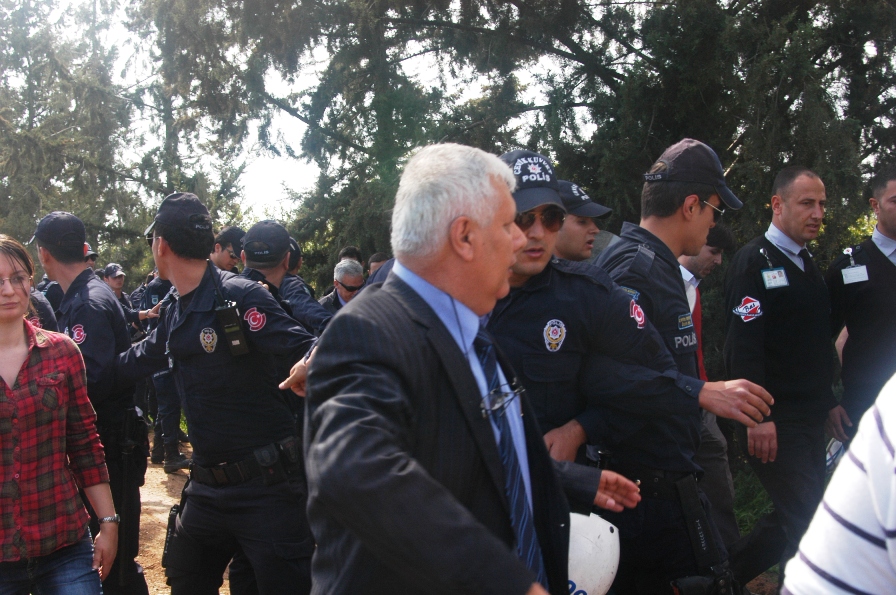 ŞUBE BAŞKANIMIZ VE ÜYELERİMİZE YAPILAN SALDIRIYI KINIYORUZ