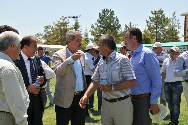“KARABUĞDAYLA SAĞLIKLI YAŞAMA MERHABA PROJESİNİN TARLA GÜNÜ”