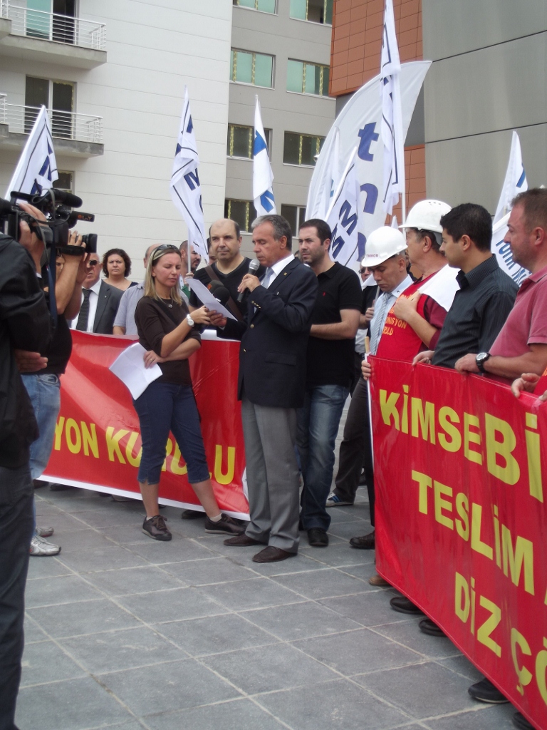 "19 EYLÜL TMMOB MÜHENDİS, MİMAR VE ŞEHİR PLANCILARI DAYANIŞMA GÜNÜ" BASIN AÇIKLAMASI
