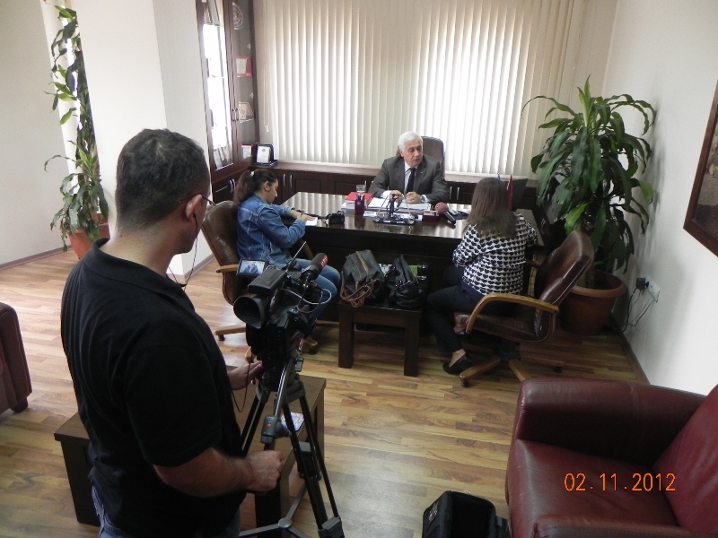 V TV VE CUMHURİYET GAZETESİNE RÖPORTAJ
