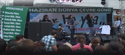 KATI ATIK TESİSİNE HAYIR PLATFORMU`NDAN KONSER 