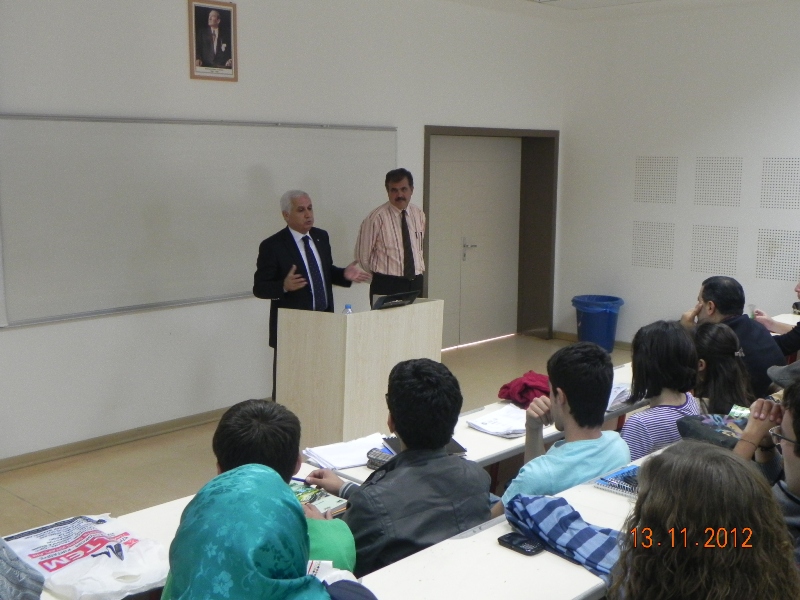 AKDENİZ ÜNİVERSİTESİ ÖĞRENCİLERİNE KONFERANS 