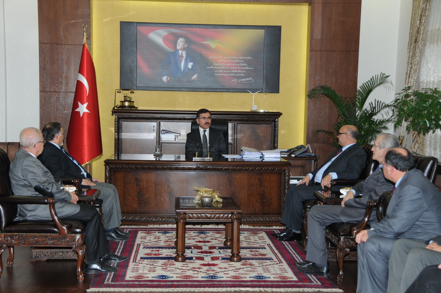 BALIKESİR VALİSİ`NE ZİYARET