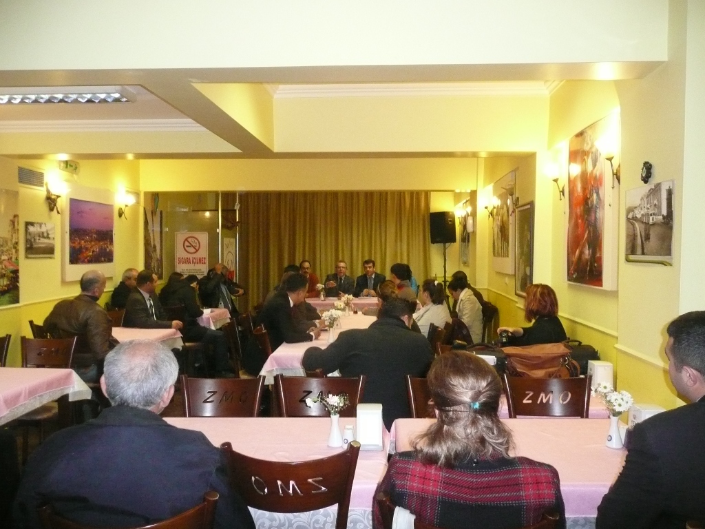 BİYOSİDAL UYGULAMA EĞİTİMİNE KATILANLAR TÖRENLE SERTİFİKALARINI ALDILAR 