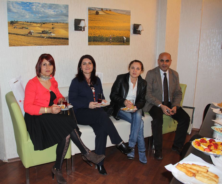 8 MART DÜNYA EMEKÇİ KADINLAR GÜNÜ