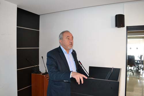 KONFERANS: ÇİFTÇİNİN ARTAN KREDİ BORÇLANMASI VE RİSKLER