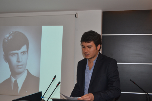 GENÇLER AKIN ÖZDEMİR'İ ANLATTI