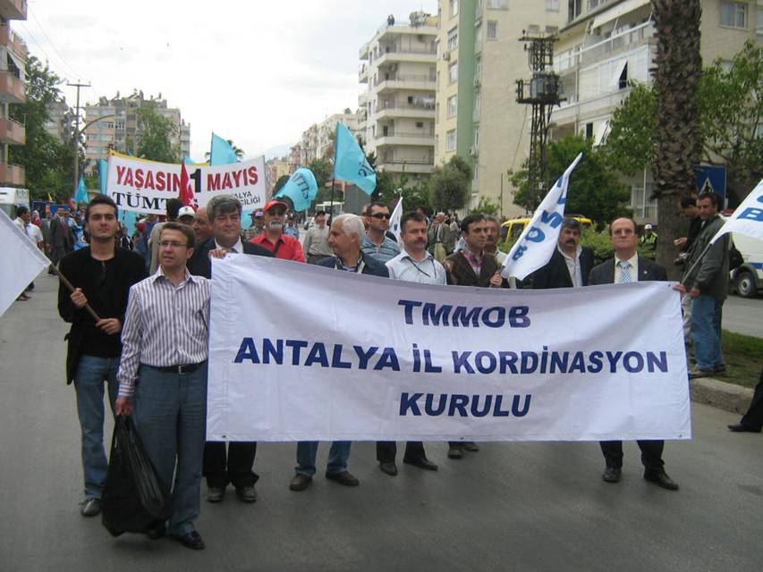 1 MAYISTA ALANLARDAYDIK
