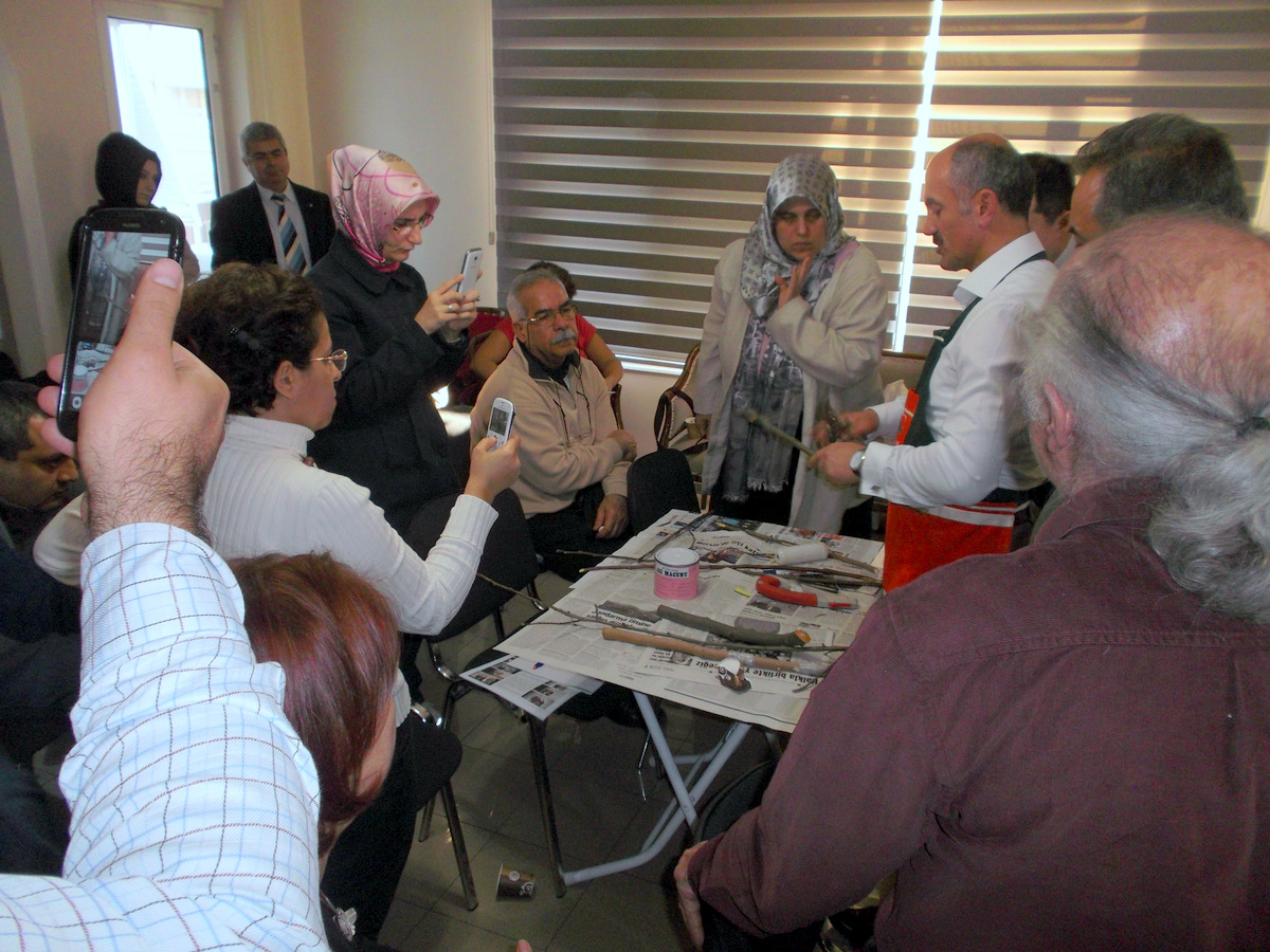 FİDAN ÜRETİM YÖNTEMLERİNDEN AŞI İLE ÜRETİM EĞİTİMİ