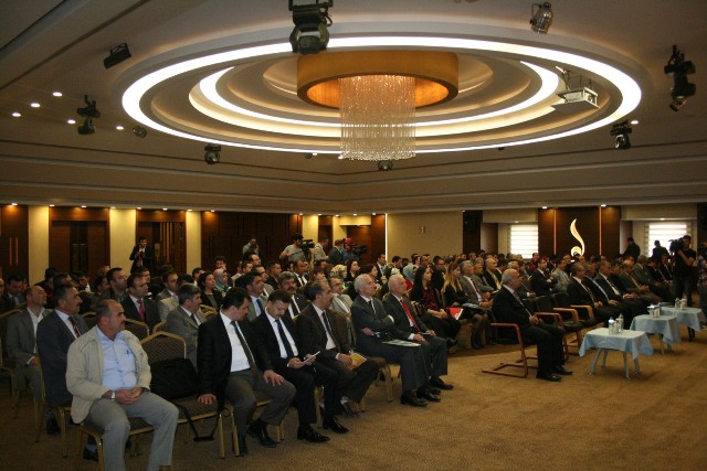 İÇ GÖÇ YÖNETİŞİM PANELİ